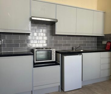 Studio to rent - Photo 5