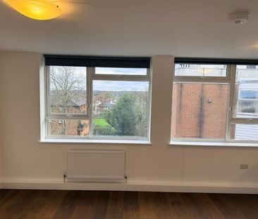 Studio Flat, Ballards Lane, N3 - Photo 1