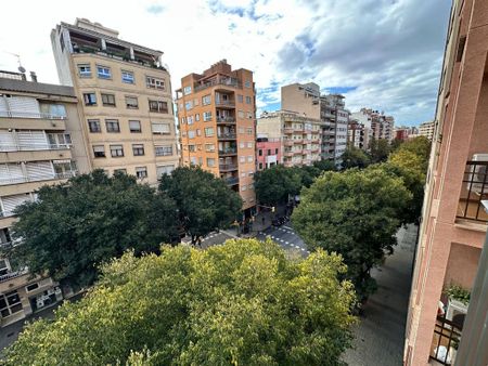 4 room luxury Flat for rent in Palma de Mallorca, Spain - Photo 4