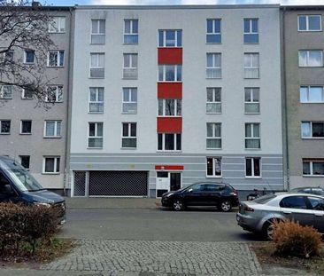 Aufgepasst! 3 Zimmer mit Wohnküche sind für Sie frisch Renoviert. - Foto 1