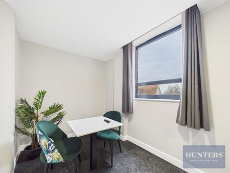 1 bedroom Flat To Let - Photo 3
