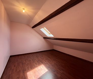 Location Appartement 5 pièces 104m² - Photo 3
