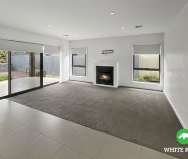 8 Rockley Parade, Googong - Photo 2
