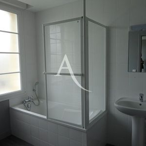 Location Appartement 1 pièce 27m² - Photo 2
