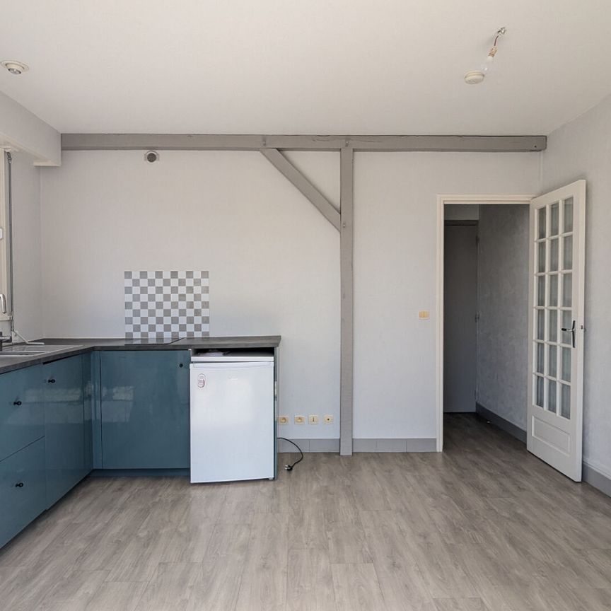 Location Appartement 1 pièce 18m² - Photo 1