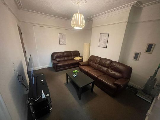 5 bedroom terraced house to rent - Photo 1