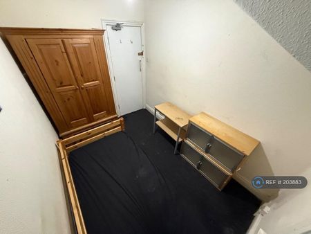 5 bedroom terraced house to rent - Photo 4