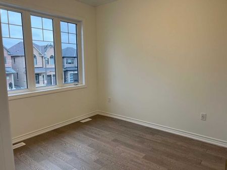 For Lease - 40 Spinland Street, Caledon, Ontario - Photo 3