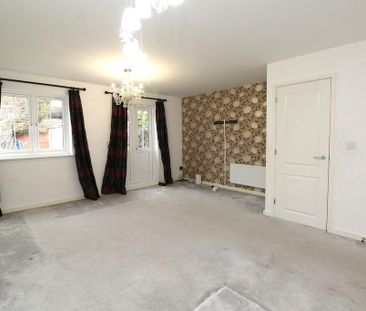 3 bedroom end of terrace house to rent - Photo 2