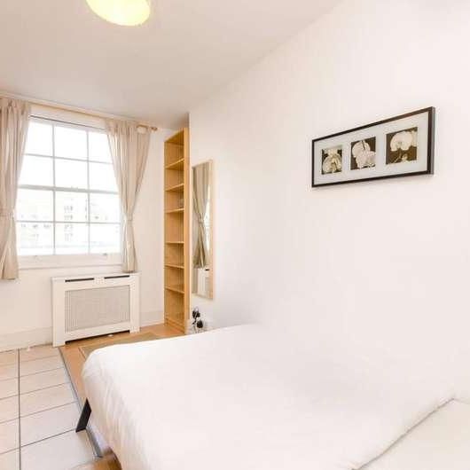 Claverton Street, Pimlico, London, SW1V - Photo 1