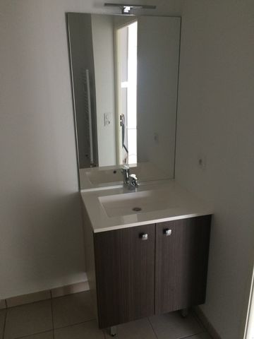 Location Appartement 2 pièces 42m² CENON 33150 - Photo 5