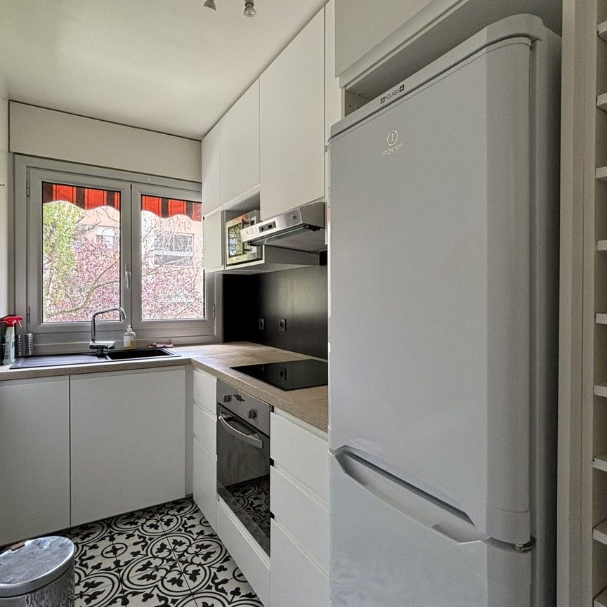 Location Appartement 2 pièces 45m² COURBEVOIE 92400 - Photo 1