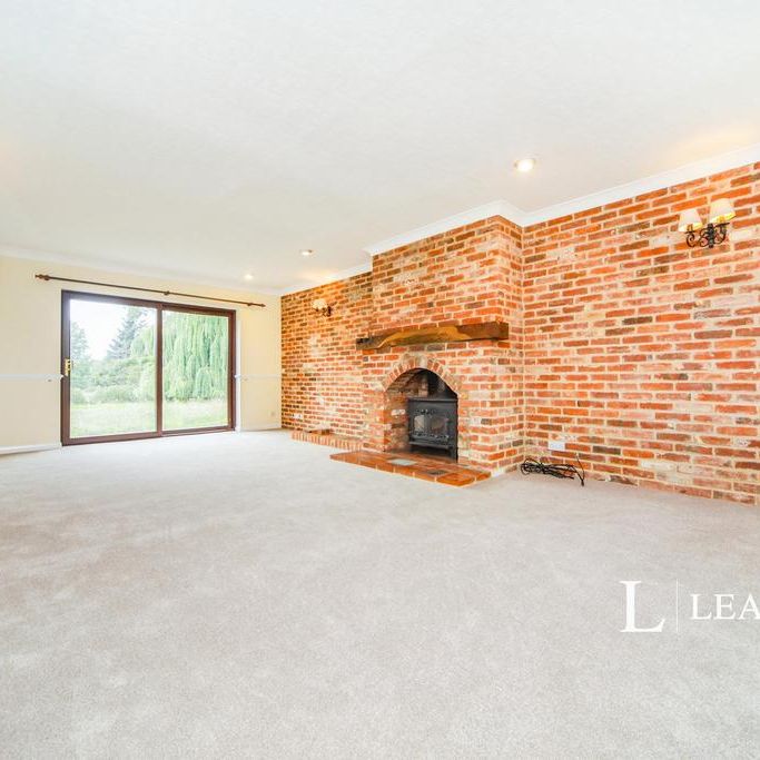 4 bedroom house to rent - Photo 1