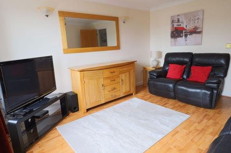 3 bedroom townhouse to rent - Photo 2