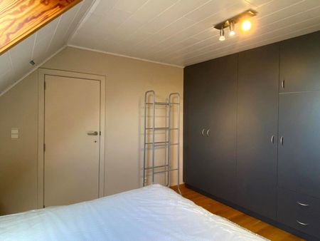 KNUS GEMEUBELD APPARTEMENT MET 1 SLPK | GARAGE - Photo 4