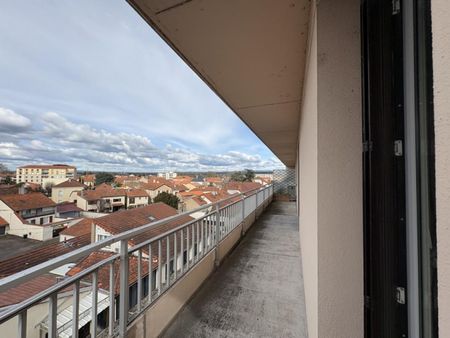 APPARTEMENT T3 [MEUBLE] A LOUER - LE COTEAU - Photo 2