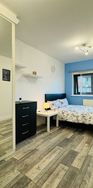 RM1 Blackwall Way | Canary Wharf | London | E14 9GN - Photo 1