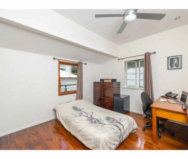 5 Edgar Street, Newmarket QLD 4051 - Photo 4