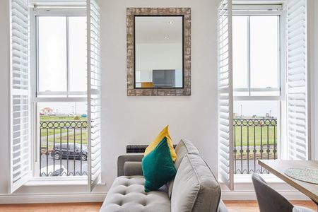 Crescent Avenue - Photo 2