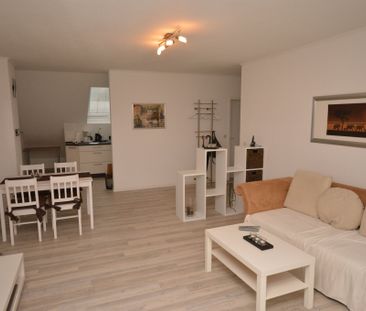 City-Residence: Inkl. PKW-Stellplatz: Modern möblierte 2-Zi.-Wohnun... - Photo 3