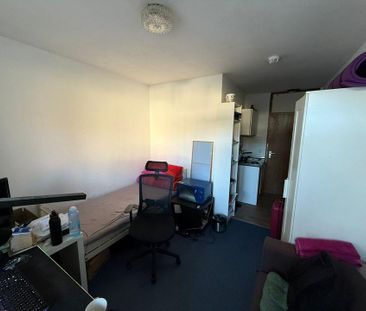 Eine ein zimmer Wohnung nähe Hbf, Stadtmitte - Photo 1