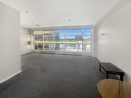 Apartment Living - Photo 2