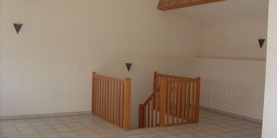 Location Appartement 3 pièces 75m² ISTRES 13800 - Photo 3