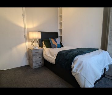 Room in a Shared House, Avon Street, B11 - Photo 4