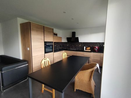 Location Appartement 4 pièces 77m² - Photo 4