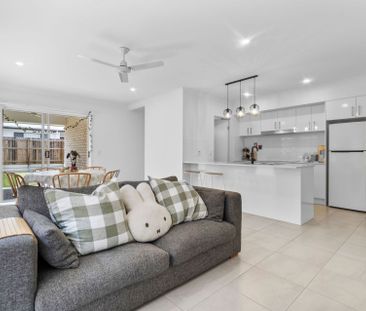 For Lease: Brand New Modern Family Home with a Spacious Yard in Hig... - Photo 5