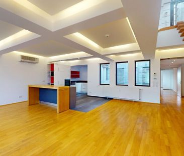 Außergewöhnliche Maisonette-Wohnung mit Sonnenterrasse über den Däc... - Foto 1