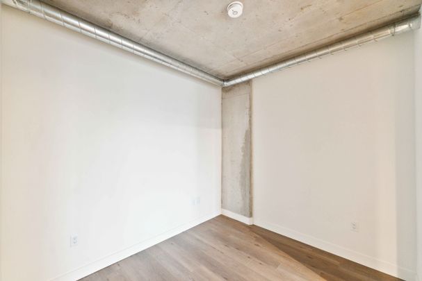 10 James st, Unit 409 - Photo 1