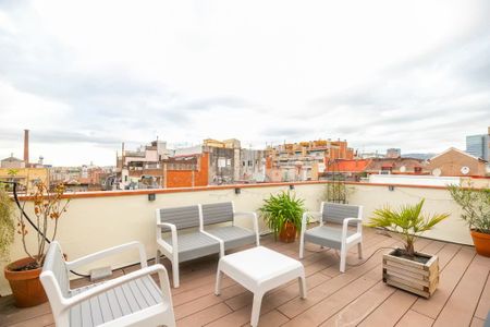 Carrer de Villarroel, Barcelona, Catalonia 08036 - Photo 5