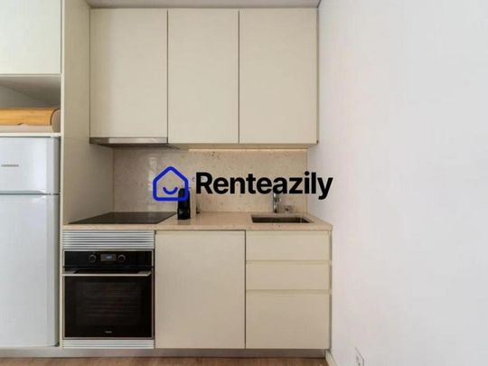 Madrid, Community of Madrid 28004 - Photo 1