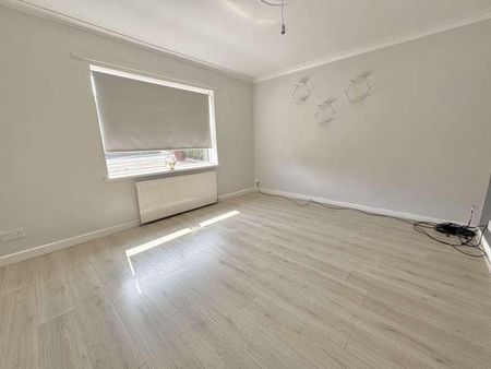 Watling Avenue, Seaham, County Durham, SR7 - Photo 2