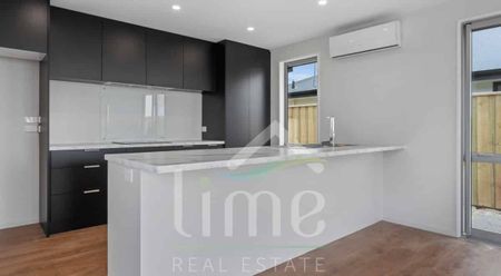 Inviting, impressive and ideal location! - Photo 4