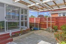 Secure 3BR plus Sunroom in Taita, Lower Hutt - Photo 3