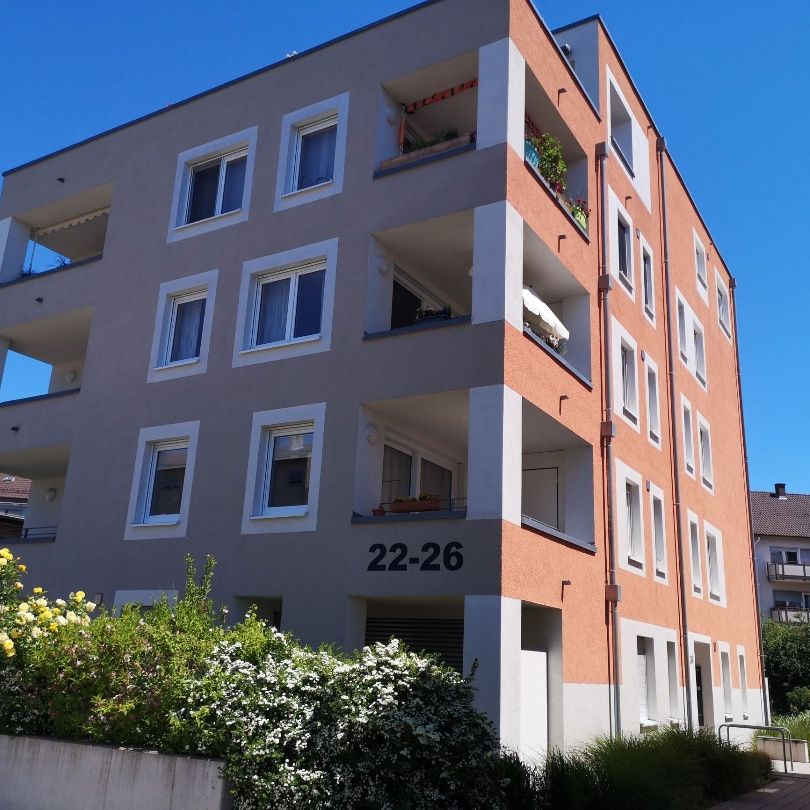 moderne Wohnung ( neuwertig) in EG mit Balkon - Foto 1