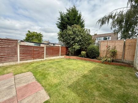 2 bedroom semi-detached bungalow to rent - Photo 5