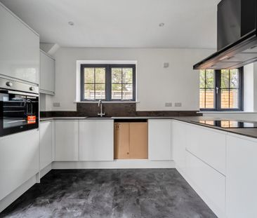 3 bedroom detached bungalow to rent - Photo 6