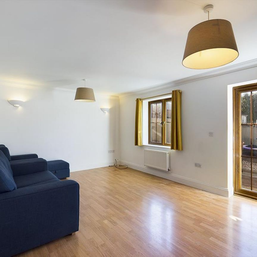 3 bedroom House To Let - Photo 1