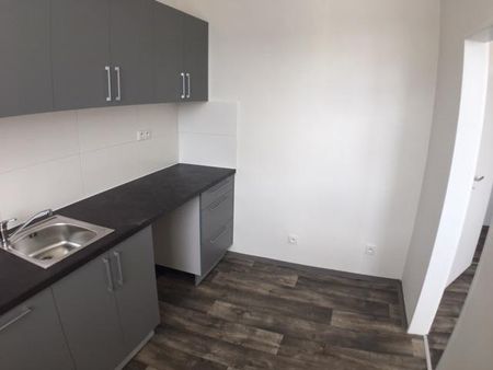Pronájem bytu 2+1 44 m2 - Fotografie 2