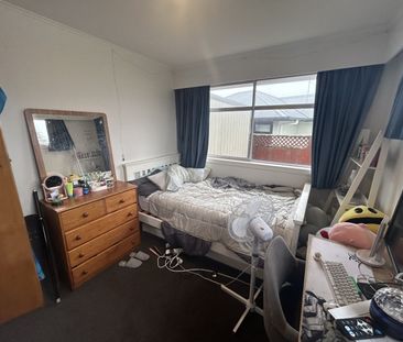 Easy Living in a Spacious Three Bedroom Home - Photo 1