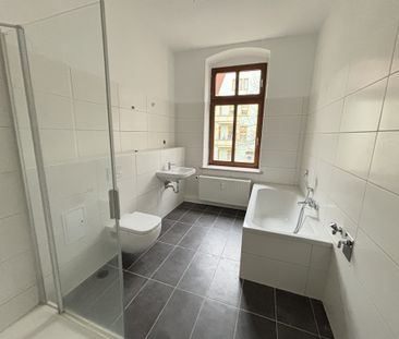 Helle 2-Raum-Wohnung mit großem Balkon in Stadtfeld Ost - Photo 2