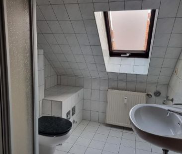 Gemütliche Singlewohnung im Dachgeschoss! - Photo 4