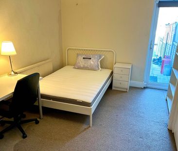 Room in a Shared House, Somerset Road, HA1 - Photo 5