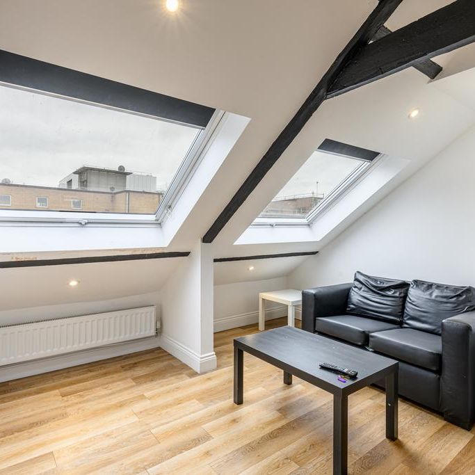Studio to rent - Photo 1