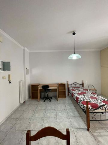 Studio/Γκαρσονιέρα για ενοικίαση Αγυιά (Πάτρα) - Φωτογραφία 2