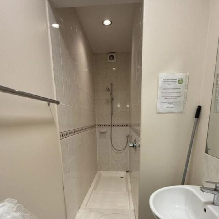 House share to rent - Photo 1