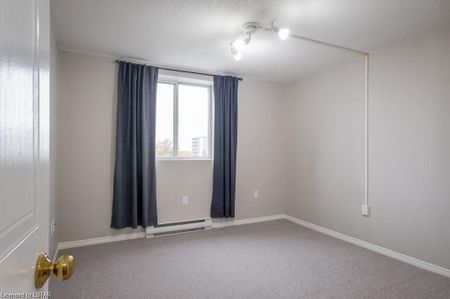 For Lease - 77 Base Line Road Unit# 602, London South, Ontario - Photo 4